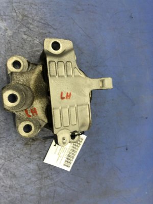 2019-2022 Volvo XC40 Engine Motor Mount - Left (Driver) (Used OEM)