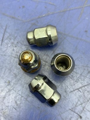 1996-2024 Chevrolet Express 2500 Wheel Lug Nut Bolt Set (Used OEM)