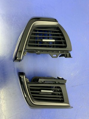 2018-2024 Honda Odyssey Black Dash A/C Heater Air Vent Set - Front (Used OEM)