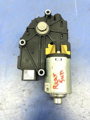 2017-2022 Maserati Levante Sunroof Moonroof and Shade Glass Drive Motor (Used OEM)