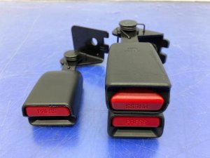 2022-2025 Hyundai Santa Cruz Seat Belt Buckle Set - Rear, Left (Driver) (Used OEM)