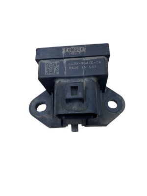 2022-2024 Lincoln Navigator Fuel Pump Control Module (Used OEM)