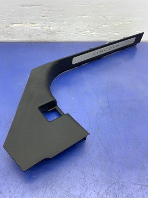 2018-2019 Lincoln Navigator Illuminated Door Sill Plate - Front, Left (Driver) (Used OEM)