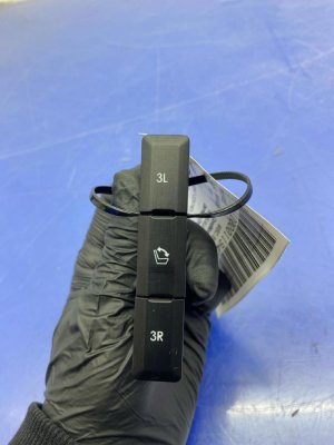 2018-2024 Lincoln Navigator 3rd Row Power Seat Control Switch Assembly (Used OEM)