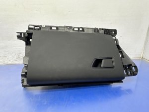 2017-2022 Maserati Levante Dashboard Glove Box Storage Compartment - Front (Used OEM)