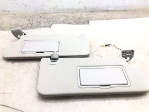 2019-2024 Nissan Murano Illuminated Sun Visor with Mirror - Front, Right (Passenger) (Used OEM)