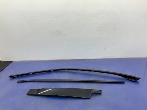 2007-2013 BMW X5 Exterior Door Trim Molding Set - Front, Right (Passenger) (Used OEM)