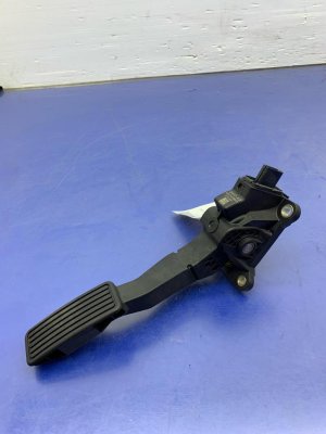 2023-2025 Honda HR-V Accelerator Pedal Assembly with Travel Sensor (Used OEM)
