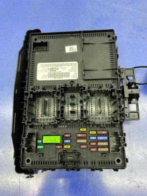 2021-2022 Ford Bronco Sport Body Control Module Fuse Box Junction Block (Used OEM)