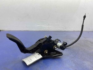 2017-2022 Ford F-550 Super Duty Power Adjustable Accelerator Pedal Assembly (Used OEM)