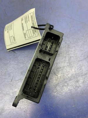 2015-2016 Chevrolet Tahoe Airbag Control Module (Used OEM)