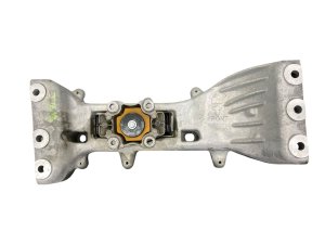 2021-2024 Jeep Grand Cherokee L Transmission Crossmember Mount Bracket (Used OEM)