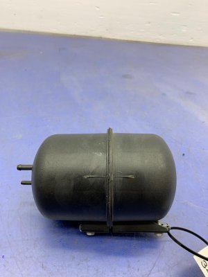 2013-2024 Maserati Quattroporte Air Vacuum Reservoir Tank and Hose Assembly (Used OEM)