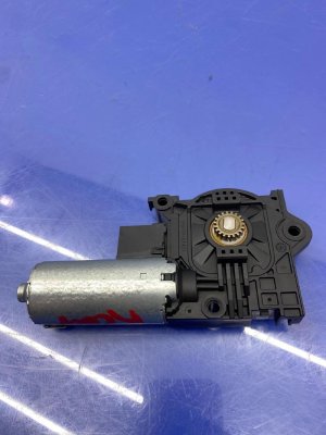2017-2023 Porsche Panamera Panoramic Sunroof Motor - Rear (Used OEM)