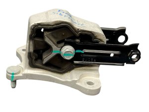 2025 Nissan Murano Engine Mount Bracket - Rear (Used OEM)