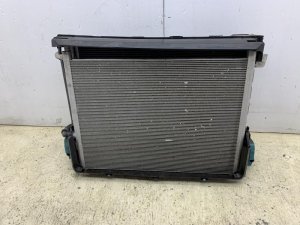 2016-2019 BMW 750i Radiator Condenser and Fan Cooling Module Assembly - Front (Used OEM)