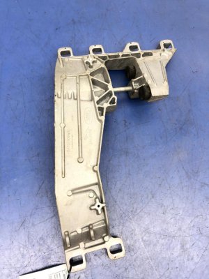 2017-2020 Jaguar F-Pace Transmission Support Bracket Mount (Used OEM)