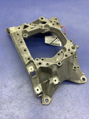 2017-2021 Audi Q7 Transmission Crossmember Bracket (Used OEM)