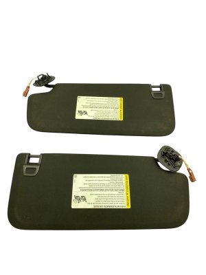 2021-2025 GMC Yukon XL Jet Black Illuminated Sun Visor Set - Right (Passenger) (Used OEM)