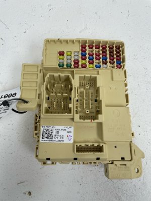2021-2025 Hyundai Elantra Cabin Junction Fuse Box (Used OEM)