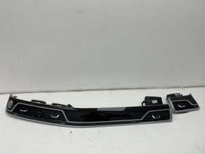 2016-2019 BMW 740i Dashboard Air Vents and Trim Set - Front (Used OEM)