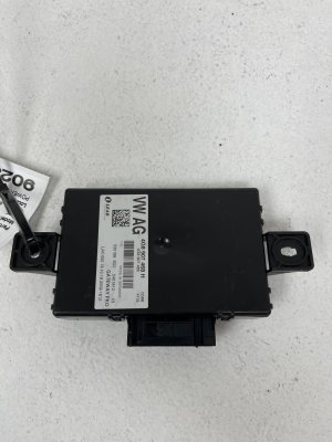 2017-2018 Audi A6 Power Supply CAN Bus Gateway Control Module (Used OEM)