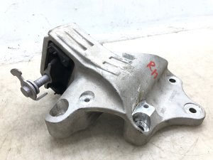 2020-2023 Ram 1500 Engine Mount Support Bracket (Used OEM)