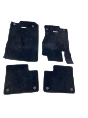 2014-2020 Mercedes-Benz GLA250 4-Piece Carpet Floor Mat Set (Used OEM)