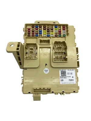 2023-2025 Kia Telluride Interior Dash Cabin Fuse Junction Box - Front (Used OEM)