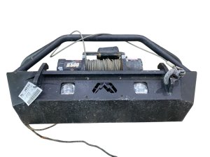 2018-2026 Jeep Wrangler Smittybilt XRC Front Bumper with 9500 lb Winch (Used OEM)