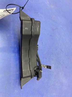 2010-2021 Lincoln Navigator Vacuum Reservoir Tank (Used OEM)