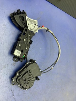 2017-2024 BMW X3 Trunk Decklid Lock Actuator - Rear (Used OEM)