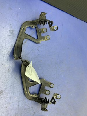 2013-2016 BMW M5 Inner Fender Bracket Set (Used OEM)