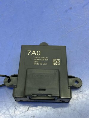 2023-2025 Honda Pilot Door Control Module - Rear (Used OEM)