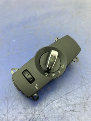 2010-2017 BMW 528i Dash Mounted Headlight Switch with Dimmer (Used OEM)