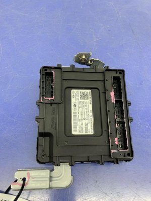 2022-2024 Hyundai Santa Cruz Body Control Module - Front (Used OEM)