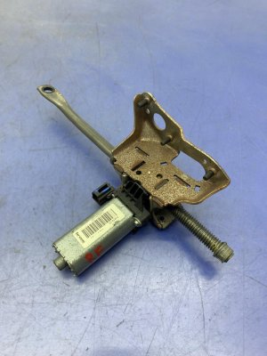 2015-2019 BMW X6 Seat Height Adjustment Motor - Front, Right (Passenger) (Used OEM)