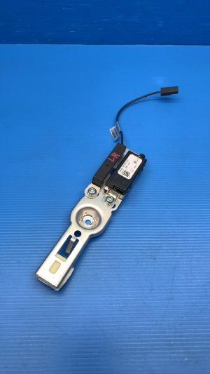 2016-2020 Jaguar XF Antenna Control Module - Rear (Used OEM)