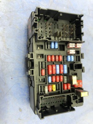 2015-2020 Chevrolet Tahoe Instrument Panel Fuse Block with Power Adjustable Pedals - Front (Used OEM)