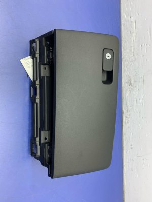 2020-2022 Kia Telluride Black Illuminated Glove Box Storage Compartment - Front (Used OEM)