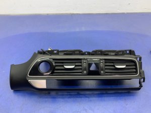 2019-2021 Genesis G70 Center Dash Dual A/C Air Vent - Front (Used OEM)