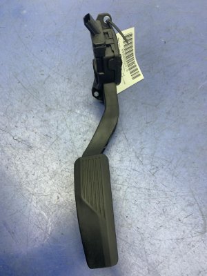 2014-2021 Maserati Quattroporte Accelerator Pedal Assembly (Used OEM)