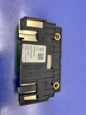 2011-2018 Porsche Cayenne Antenna Receiver Module (Used OEM)