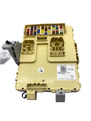2020-2022 Hyundai Palisade Cabin Fuse Junction Box (Used OEM)