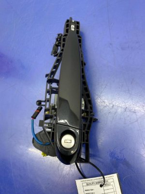 2016-2021 BMW M2 Black Sapphire Metallic Comfort Access Exterior Door Handle Assembly - Left (Driver) (Used OEM)