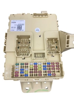 2021-2023 Hyundai Santa Fe Cabin Fuse Junction Box Assembly (Used OEM)