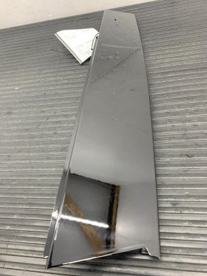 2022-2025 Genesis GV70 Black Door Applique Trim Panel - Front (Used OEM)