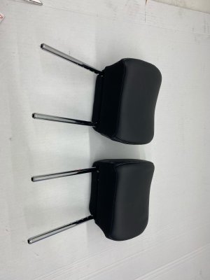 2023-2025 Kia Telluride Black Seat Leather Headrest Set - Front, Right (Passenger) (Used OEM)