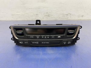 2017-2019 Honda Ridgeline Automatic Temperature Control Assembly - Front (Used OEM)