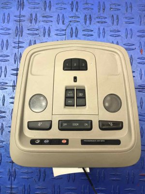 2013-2014 Cadillac XTS Gray Overhead Console with Dome Light and Sunroof Switch (Used OEM)
